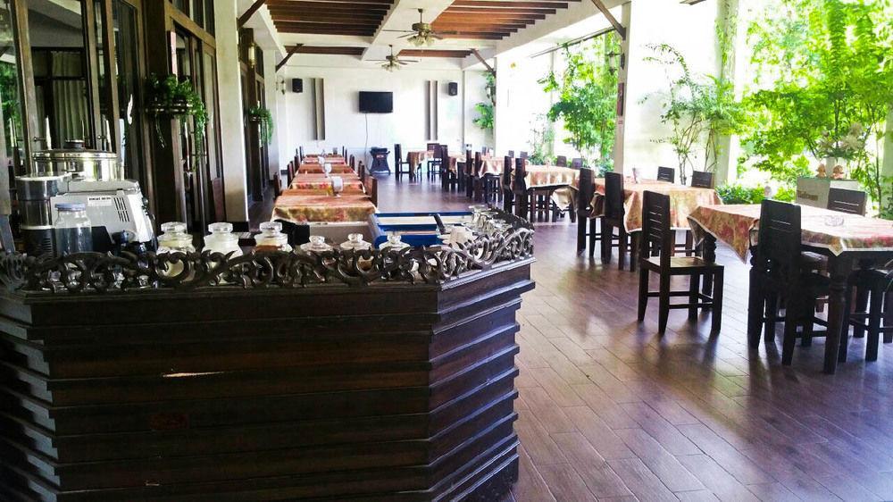 Nana Buri Hotel Chumphon Ngoại thất bức ảnh