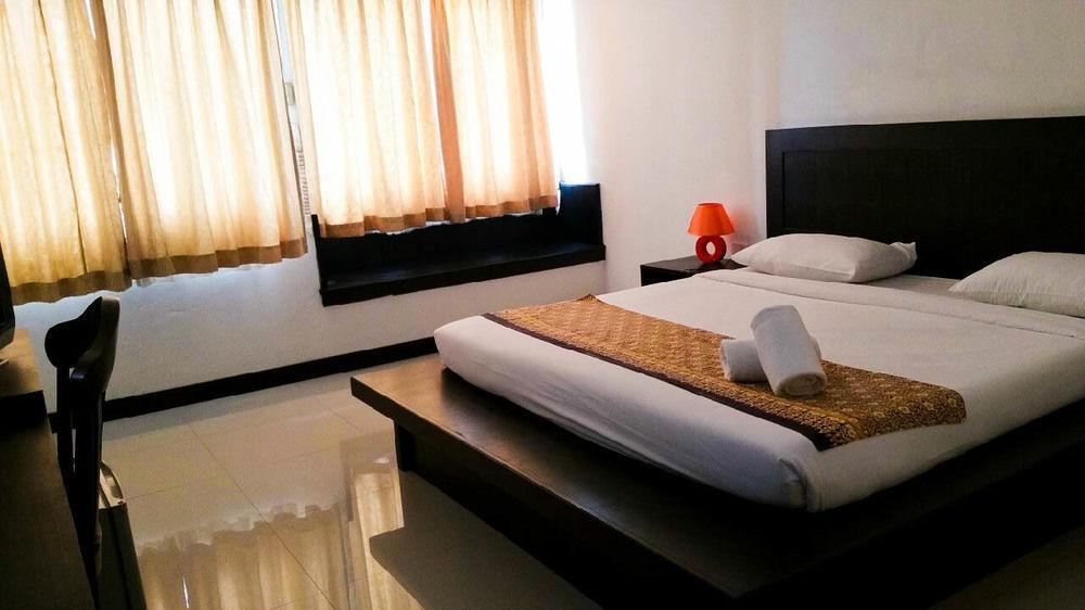 Nana Buri Hotel Chumphon Ngoại thất bức ảnh