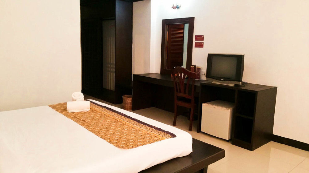 Nana Buri Hotel Chumphon Ngoại thất bức ảnh